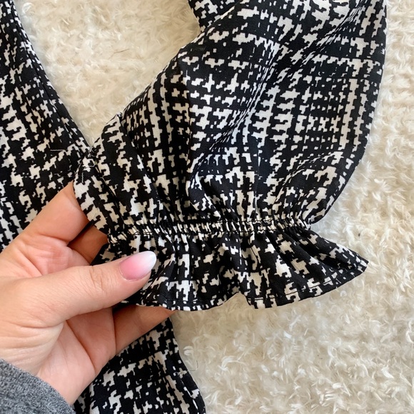 NWT blouse - Picture 3 of 5